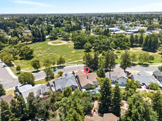 6512 Paseo Del Sol Way, Elk Grove, CA 95758