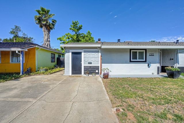 1313 Gladstone Dr, Sacramento, CA 95864
