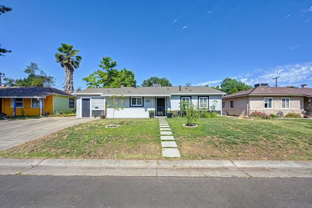 1313 Gladstone Dr, Sacramento, CA 95864