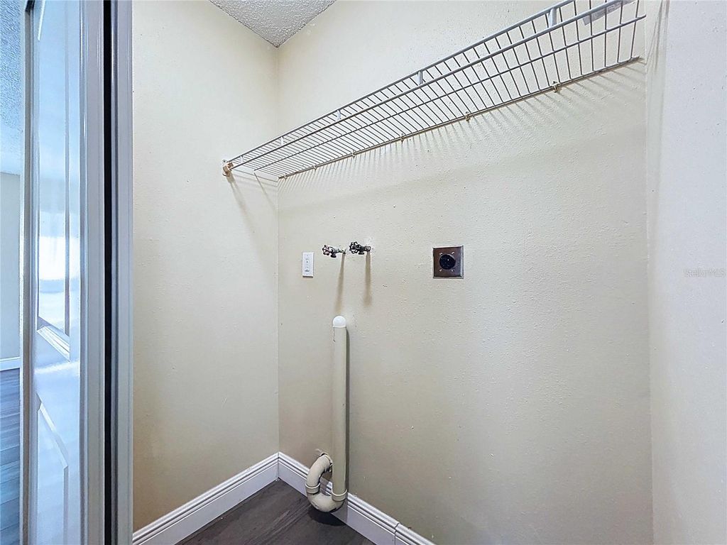 Image 14 of property listing at 8101 CASUARINA DRIVE, Port Richey, FL 34668