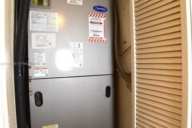 16319 SW 11th St, Pembroke Pines, FL 33027