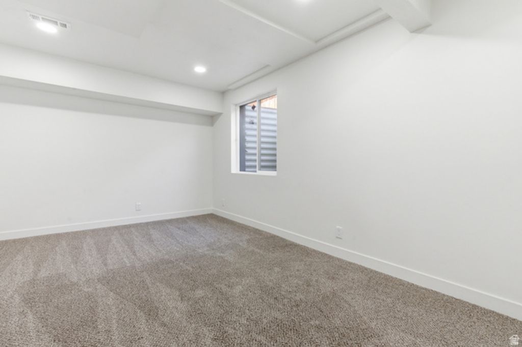 Image 16 of property listing at 370 E 9400 S, Sandy, UT 84070