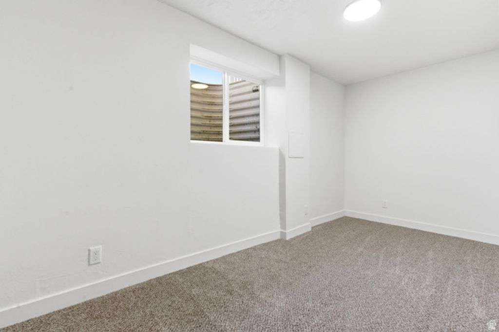 Image 21 of property listing at 370 E 9400 S, Sandy, UT 84070