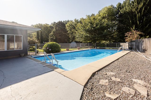 3566 W Small Road, La Porte, IN 46350