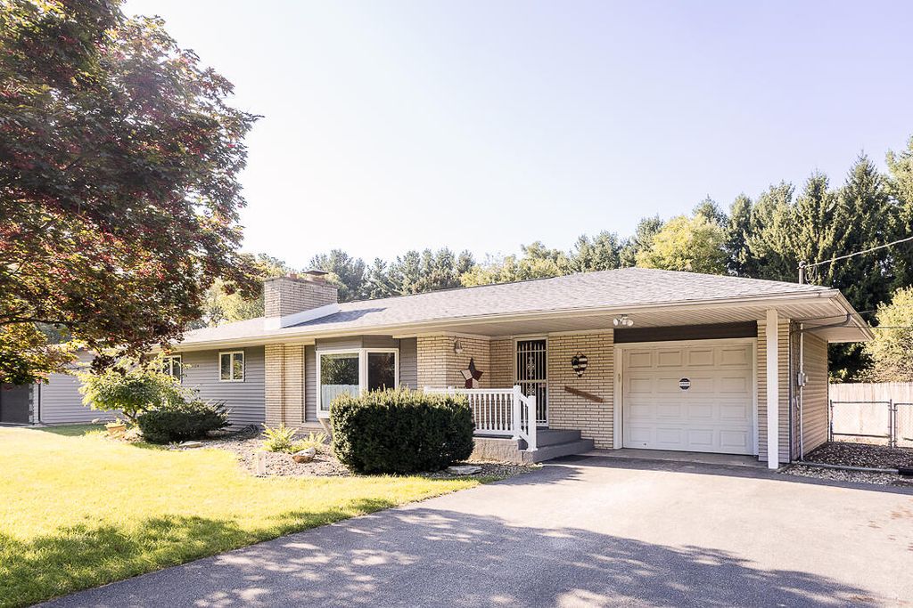 3566 W Small Road, La Porte, IN 46350