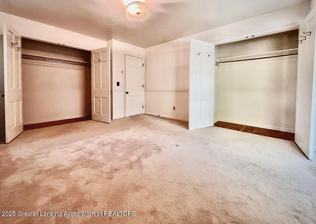 2505 Hanover Drive, Lansing, MI 48911