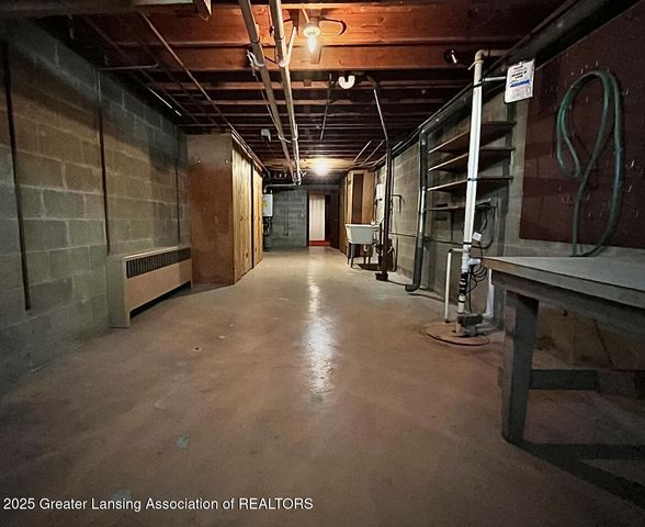 2505 Hanover Drive, Lansing, MI 48911