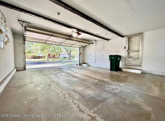 2505 Hanover Drive, Lansing, MI 48911