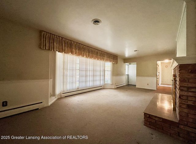 2505 Hanover Drive, Lansing, MI 48911