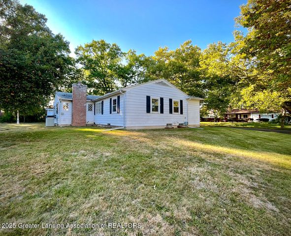 2505 Hanover Drive, Lansing, MI 48911