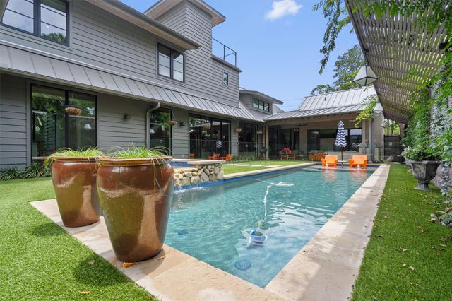 1175 San Bernard ST, Austin, TX 78702