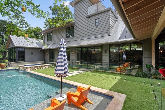 1175 San Bernard ST, Austin, TX 78702