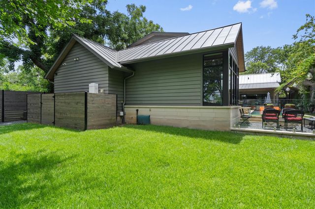 1175 San Bernard ST, Austin, TX 78702