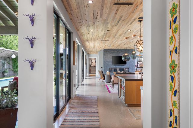 1175 San Bernard ST, Austin, TX 78702