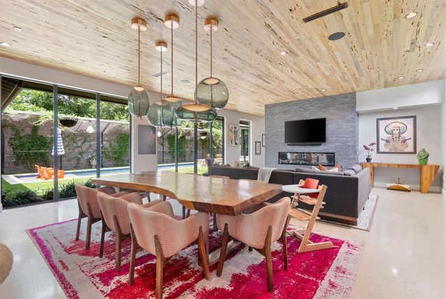 1175 San Bernard ST, Austin, TX 78702