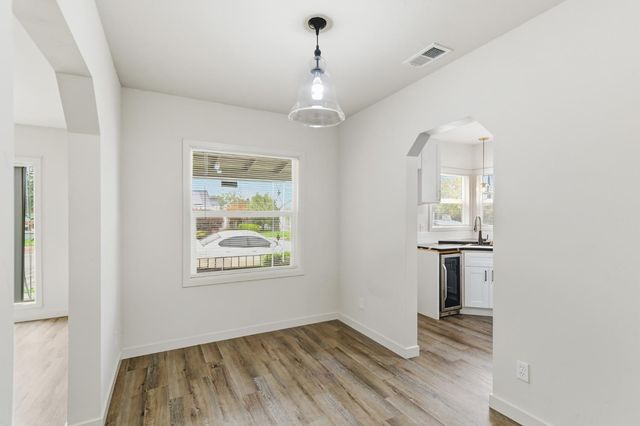 68 W Castle St, Stockton, CA 95204