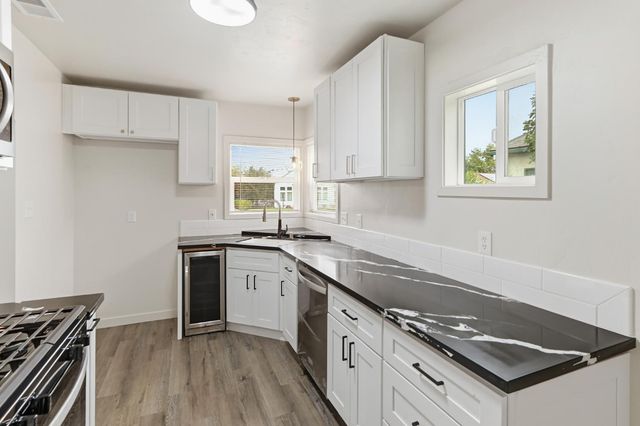 68 W Castle St, Stockton, CA 95204