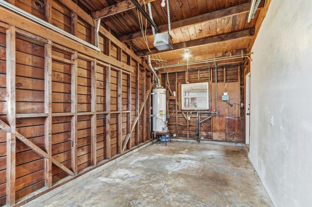 68 W Castle St, Stockton, CA 95204