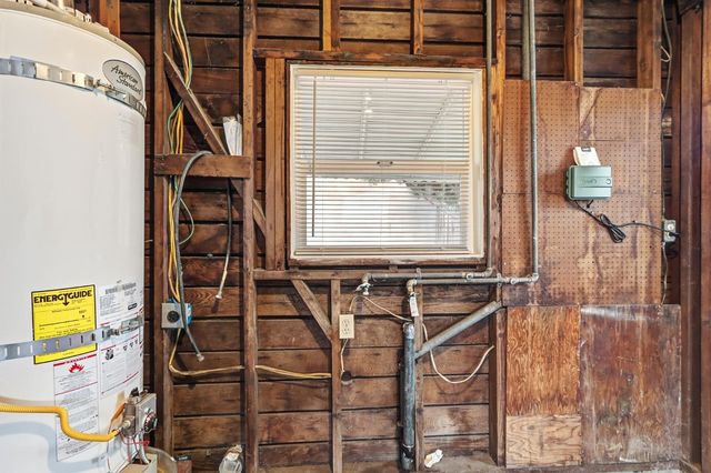 68 W Castle St, Stockton, CA 95204