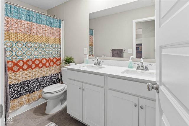 8711 Laurelton Place, Brownsburg, IN 46112