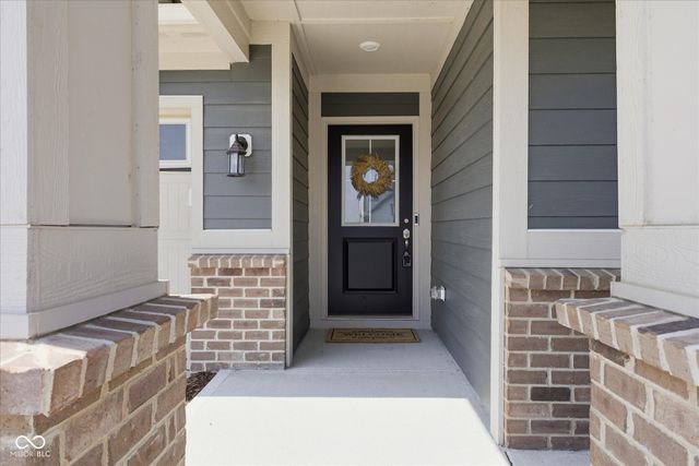 8711 Laurelton Place, Brownsburg, IN 46112