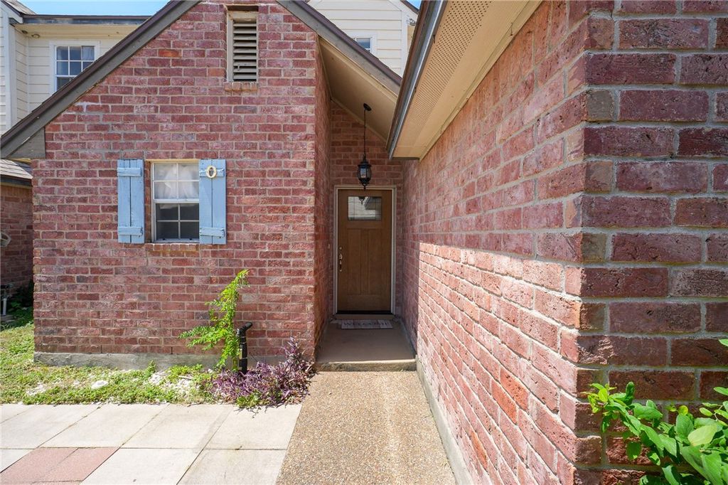 1001 W Bayview Blvd O, Portland, TX 78374 — photo 2