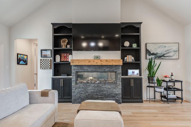 9612 Inverness Avenue, Lubbock, TX 79424