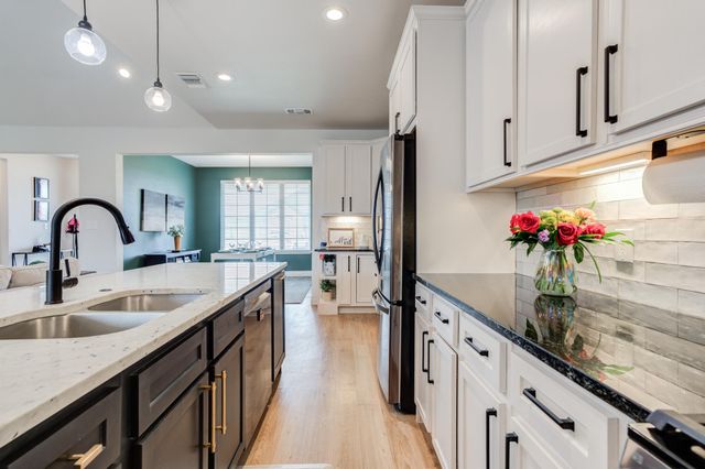 9612 Inverness Avenue, Lubbock, TX 79424