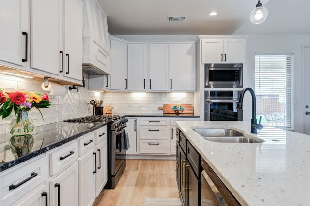 9612 Inverness Avenue, Lubbock, TX 79424