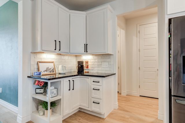 9612 Inverness Avenue, Lubbock, TX 79424
