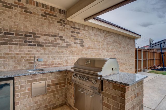9612 Inverness Avenue, Lubbock, TX 79424