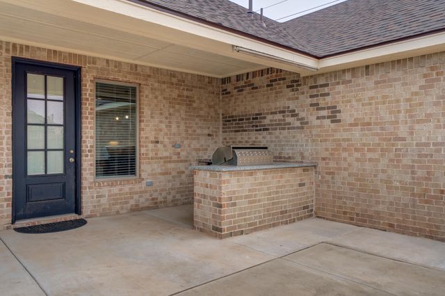 9612 Inverness Avenue, Lubbock, TX 79424