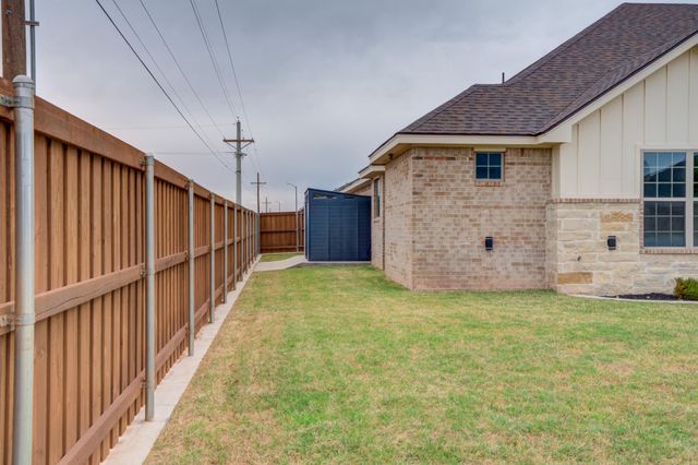 9612 Inverness Avenue, Lubbock, TX 79424