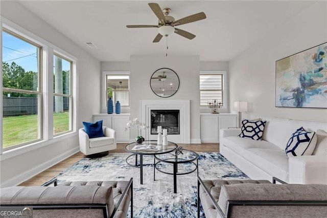 922 Homepark Circle, Buford, GA 30518