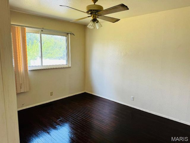 3092 Wintergreen Drive, Florissant, MO 63033