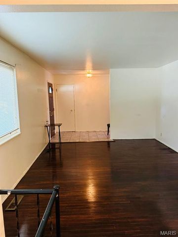 3092 Wintergreen Drive, Florissant, MO 63033