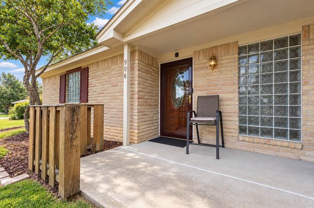 906 Corydon Drive, Houston, TX 77336