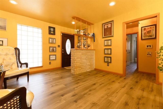 906 Corydon Drive, Houston, TX 77336