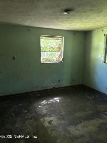 9238 2ND Avenue, Jacksonville, FL 32208