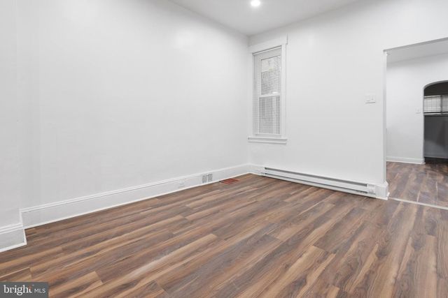 916 E SCHILLER ST, Philadelphia, PA 19134