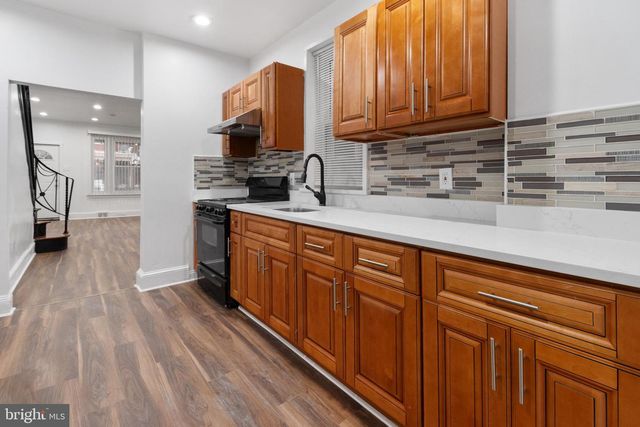 916 E SCHILLER ST, Philadelphia, PA 19134