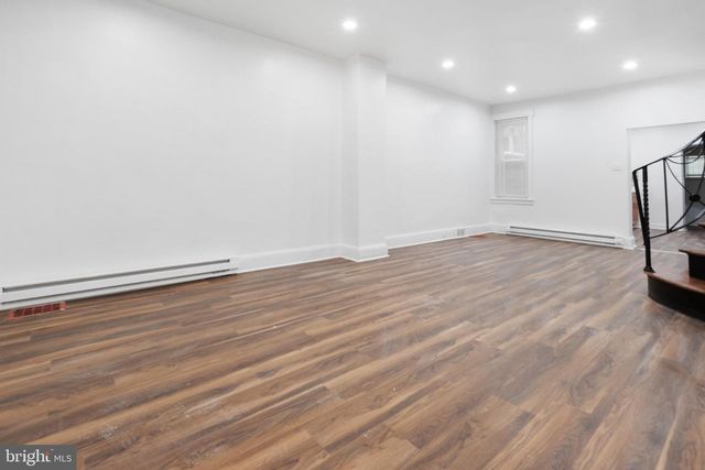 916 E SCHILLER ST, Philadelphia, PA 19134