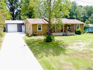418 Post Oak Rd, Hallsville, TX 75650