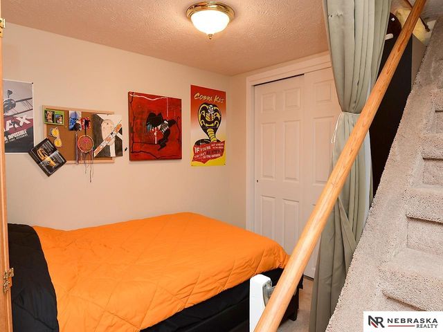 5931 Whitmore Street, Omaha, NE 68152