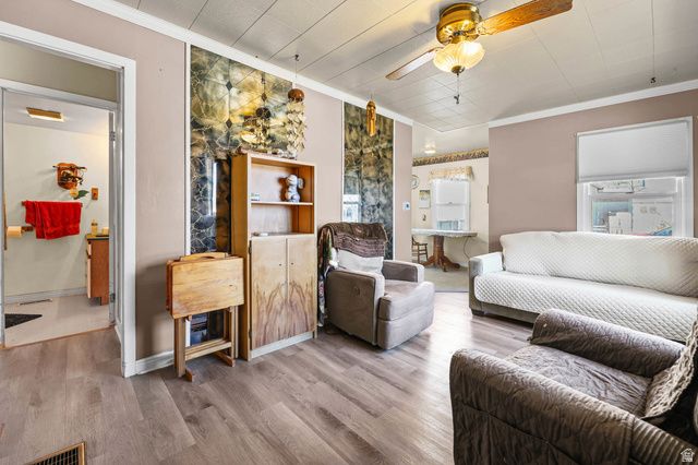 4548 S BOX ELDER ST, Murray, UT 84107