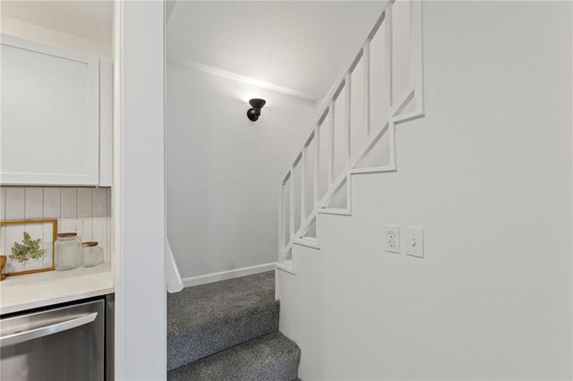 3029 S 9th Place, Kansas City, KS 66103