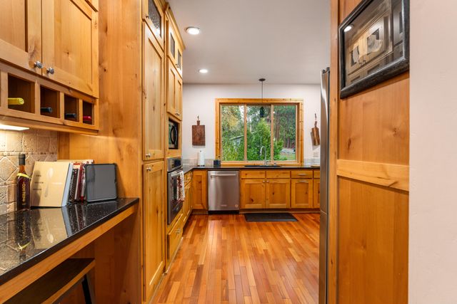 5375 Averill Drive, Grants Pass, OR 97526