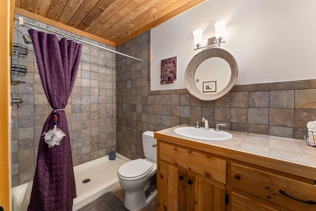 5375 Averill Drive, Grants Pass, OR 97526