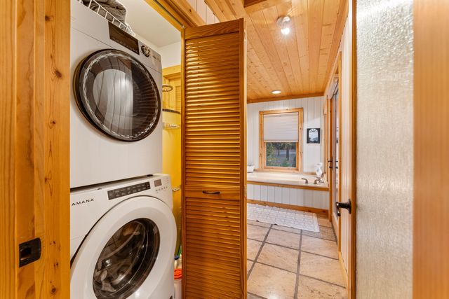 5375 Averill Drive, Grants Pass, OR 97526