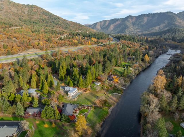 5375 Averill Drive, Grants Pass, OR 97526